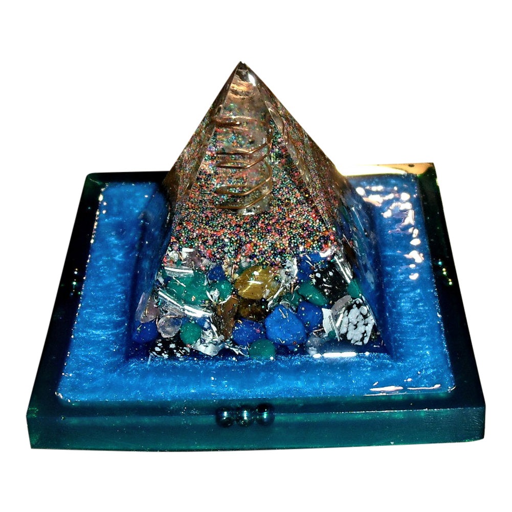 Higher Frequency Orgone Pyramid – with Lemurian Quartz Crystal Activation