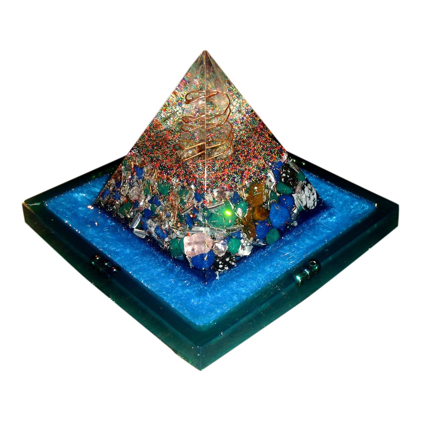 Higher Frequency Orgone Pyramid – with Lemurian Quartz Crystal Activation